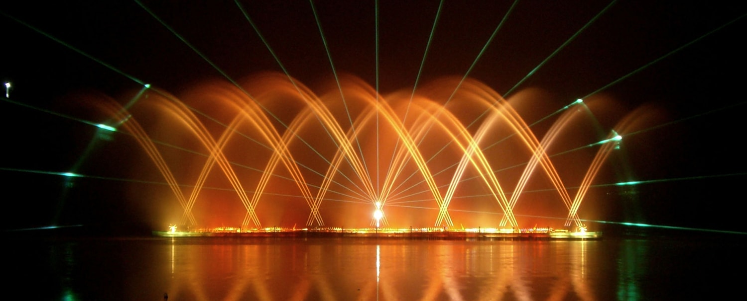 Dancing Fountain in Night Safari Park, Chiang Mai, Thailand / เชียงใหม่ไนท์ซาฟารีน้ำพุเต้น 